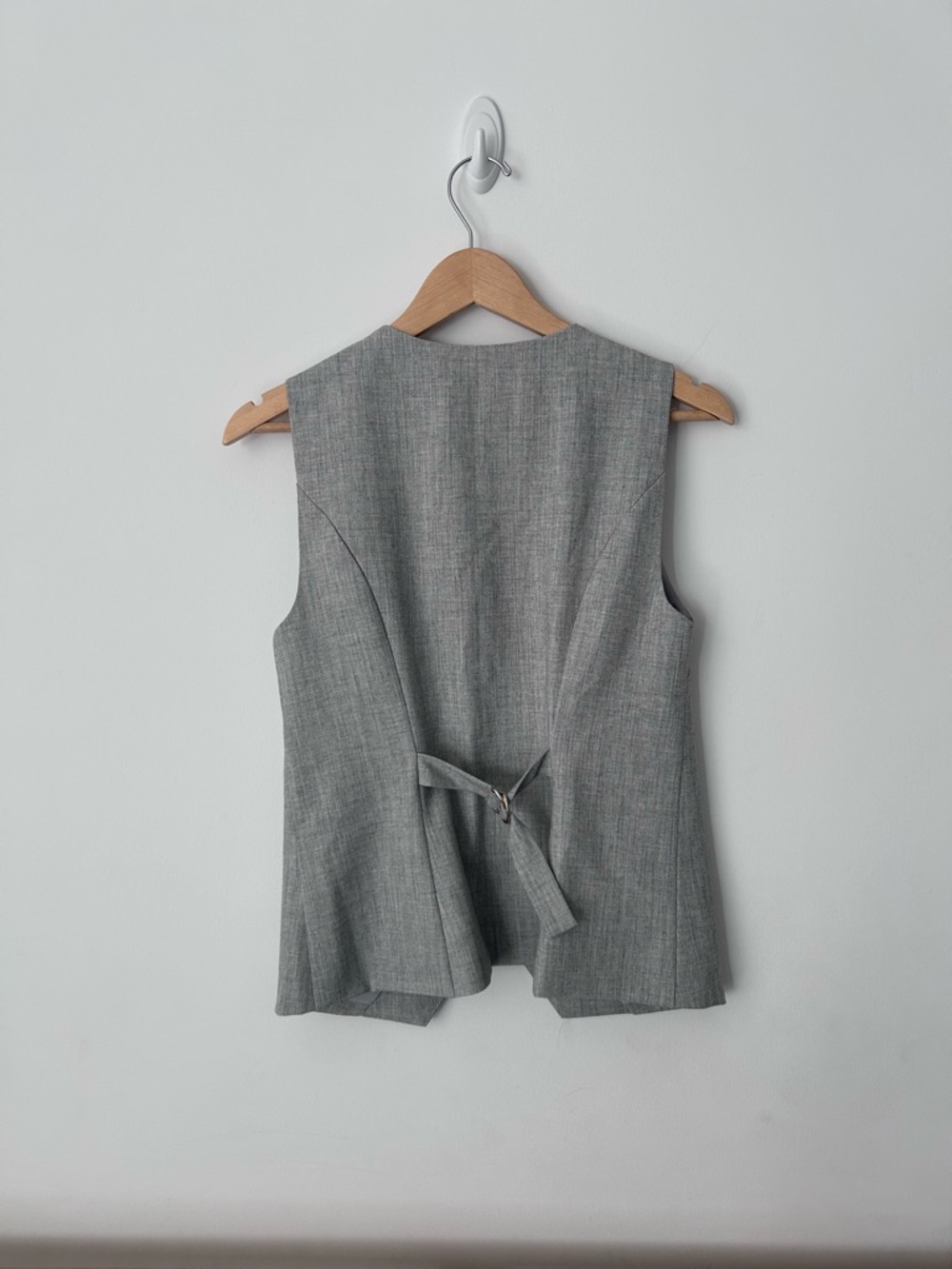 Abercrombie & Fitch Gray Vest | NWT - Picture 2 of 4